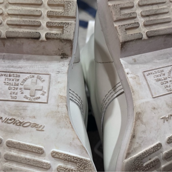 Dr. Marten - Picture 8 of 10
